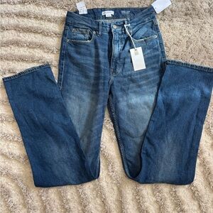 Good American Icon Straight Blue Jeans